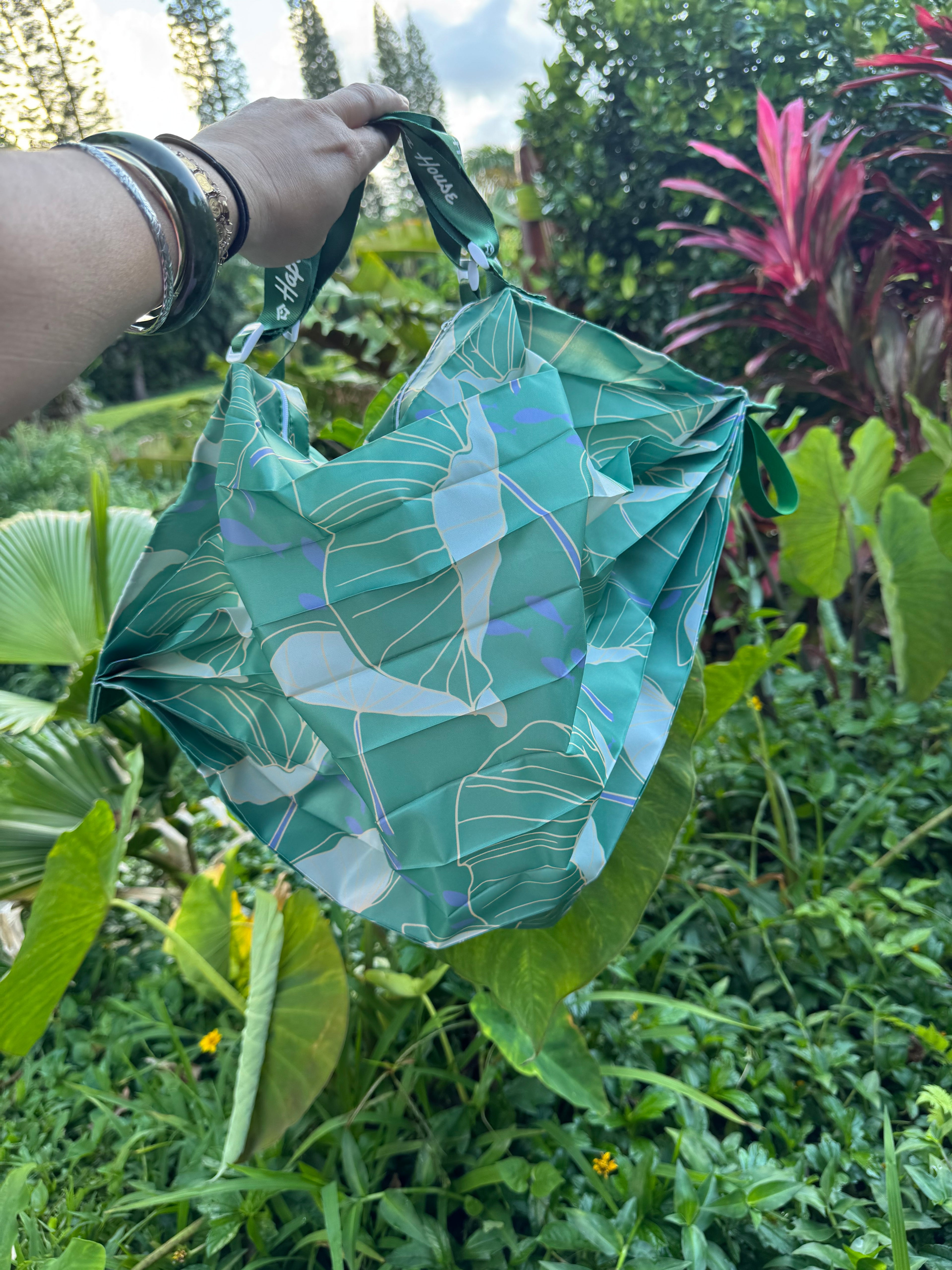 Roll Up Shopping Bag in Kalo and i'a