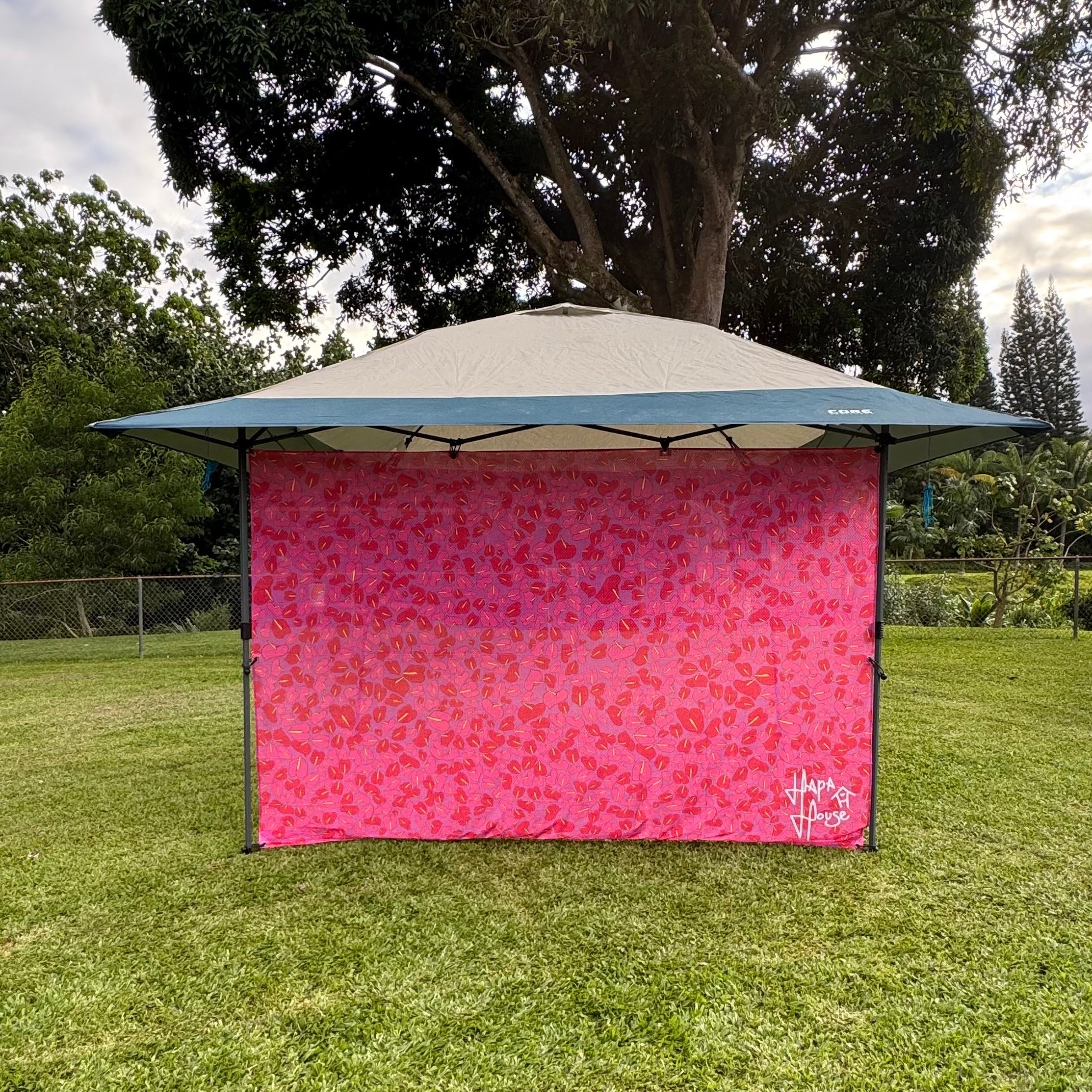 Tent Screen in Tiny Anthurium