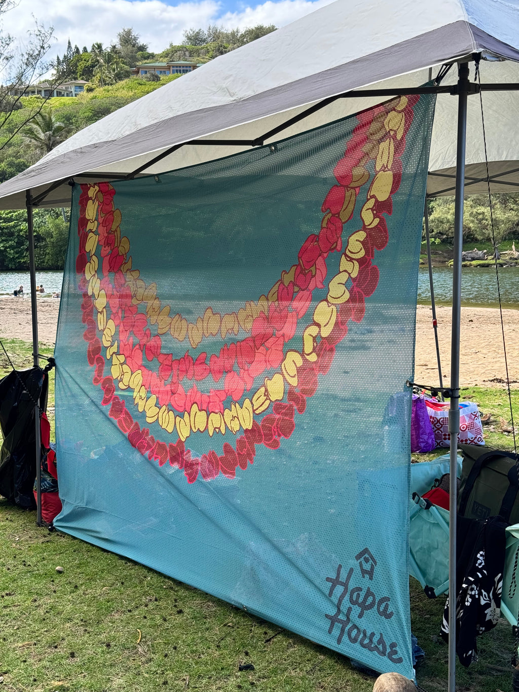 Tent Screen in Aalii