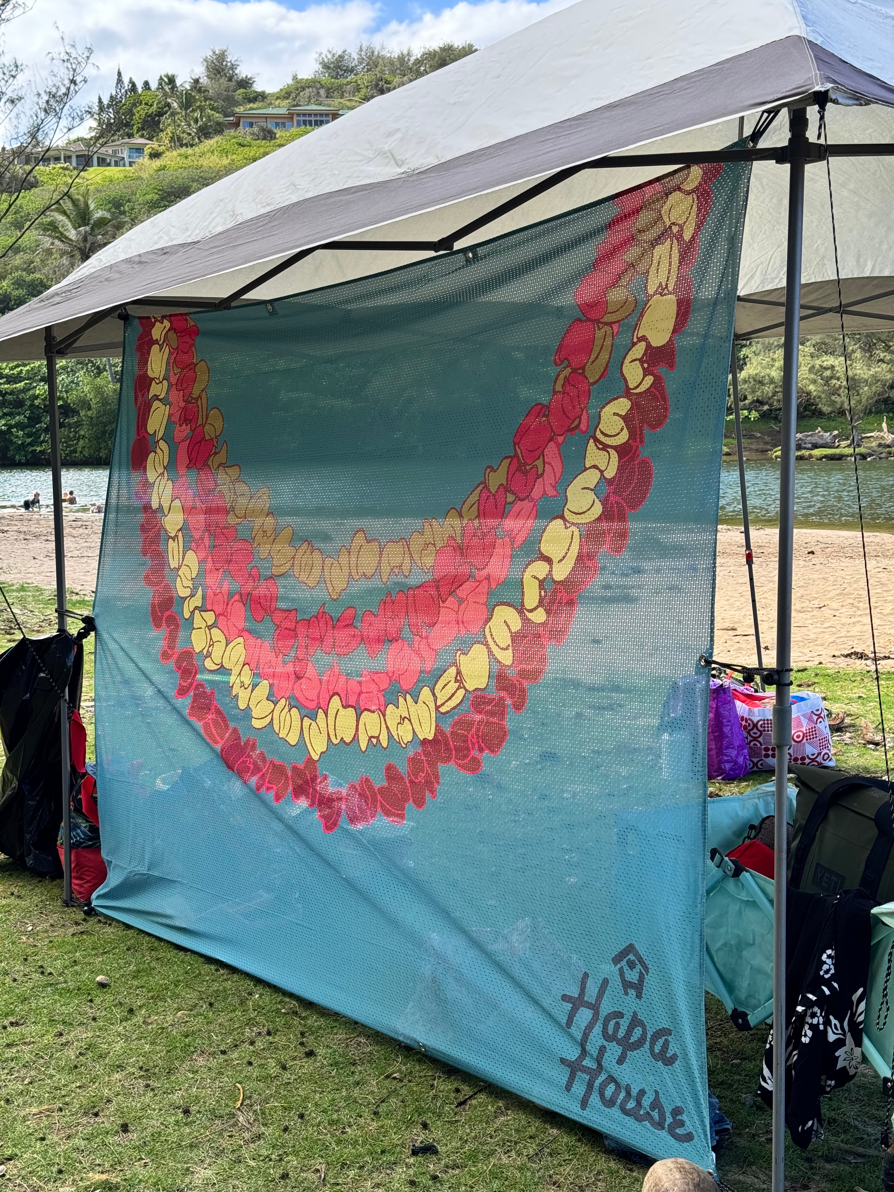 Tent Screen in Aalii