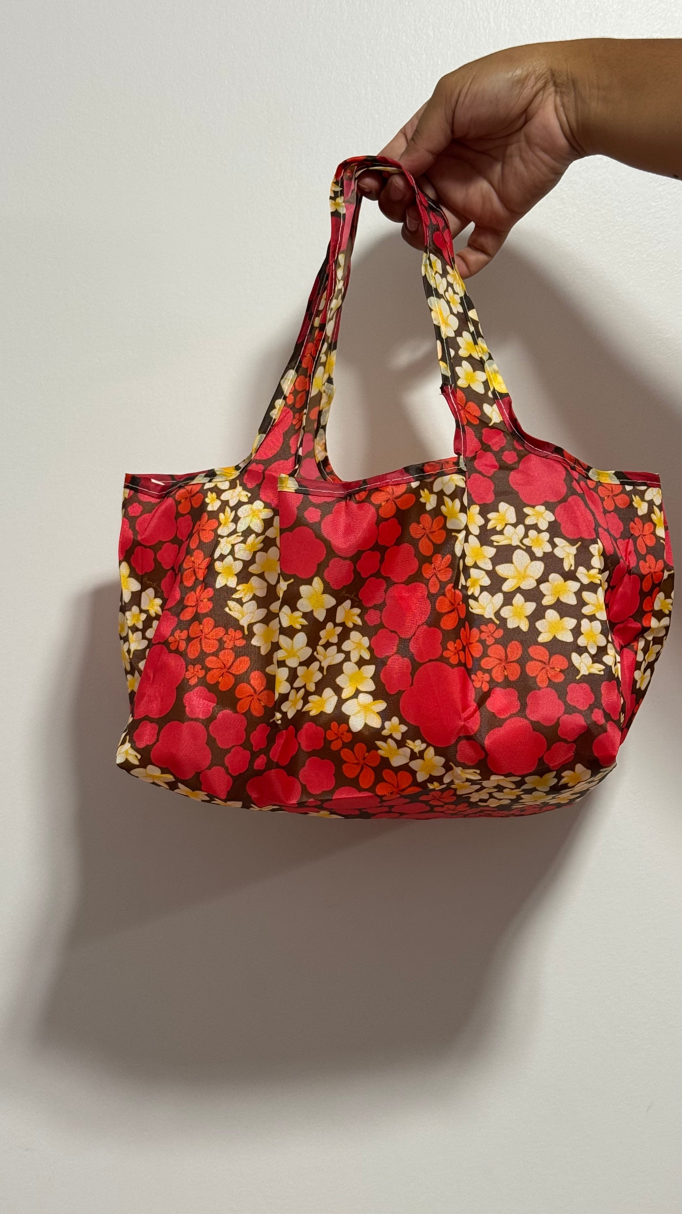 Bento Bags in Brown Pua Waves