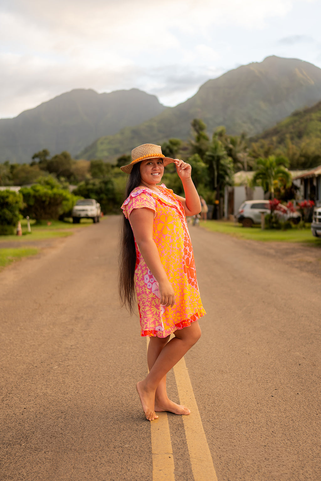 Shorty Muʻu in pink pua party